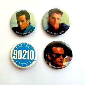 90210 set of four 1991 Spelling Ent. BEVERLY HILLS 90210 buttons / pins